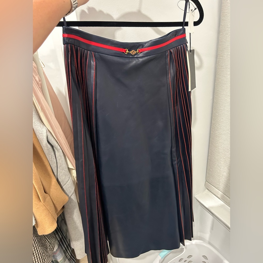 Stunning brand new Gucci skirt with tags 100% authentic